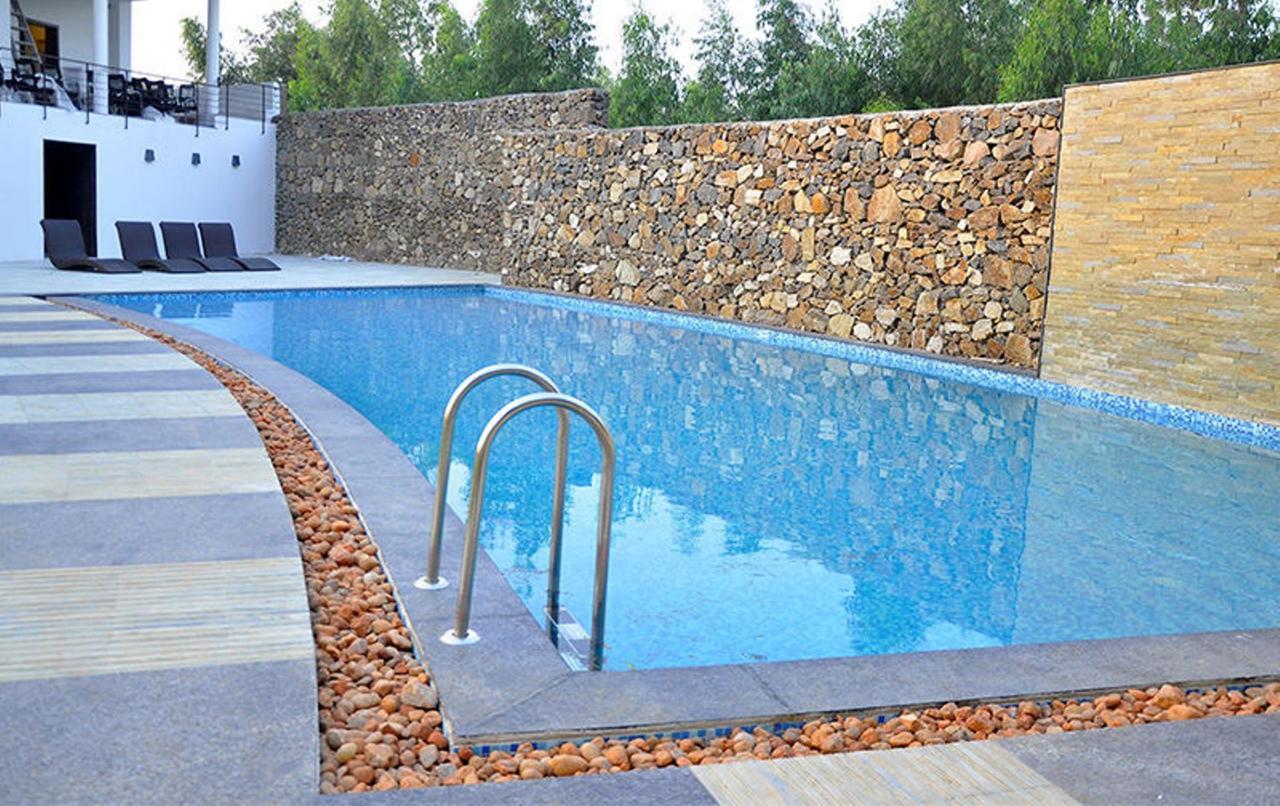 Anora Beach Resort Mahabalipuram Kūvattūr Exterior foto